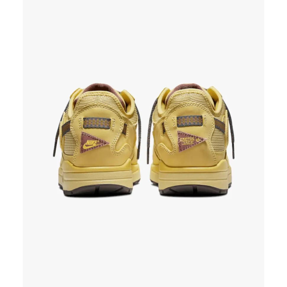 Travis Scott Cactus Jack Goud Sneakers