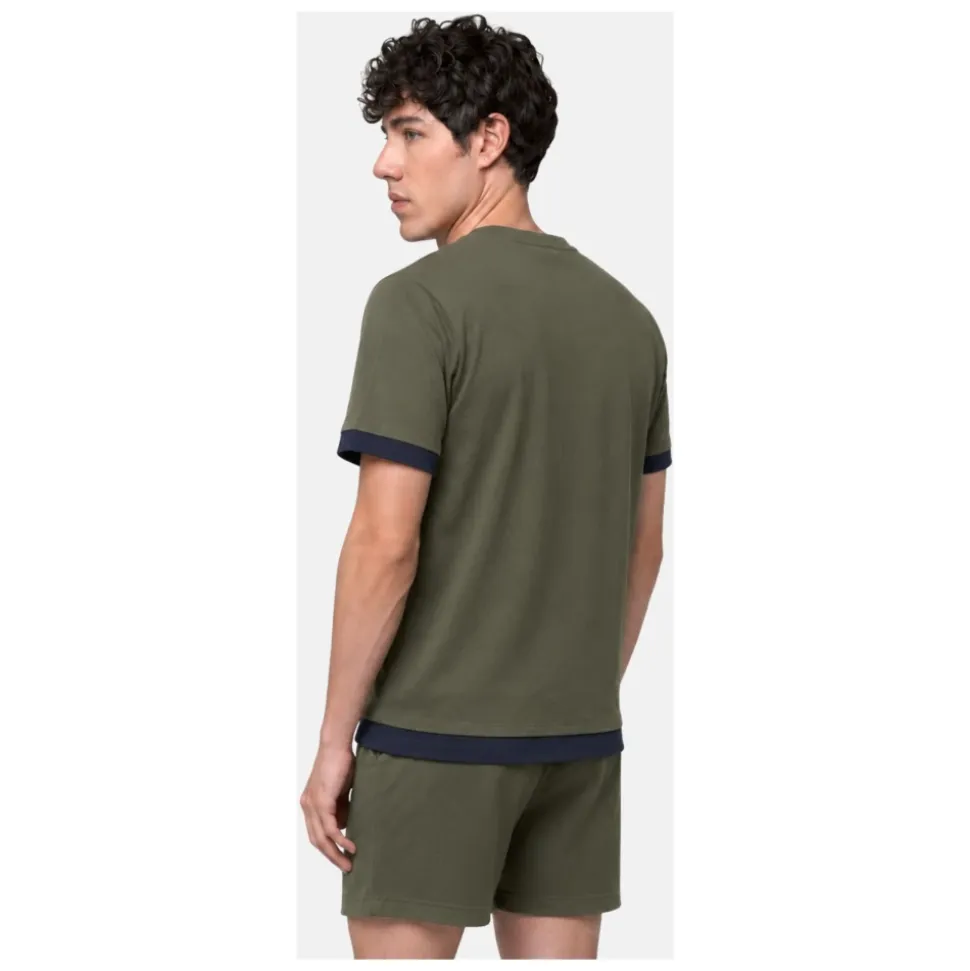 T-shirt + Korte broek