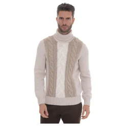 Turtleneck Pullover