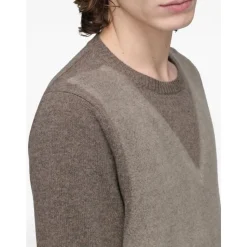 V-neck Knitwear