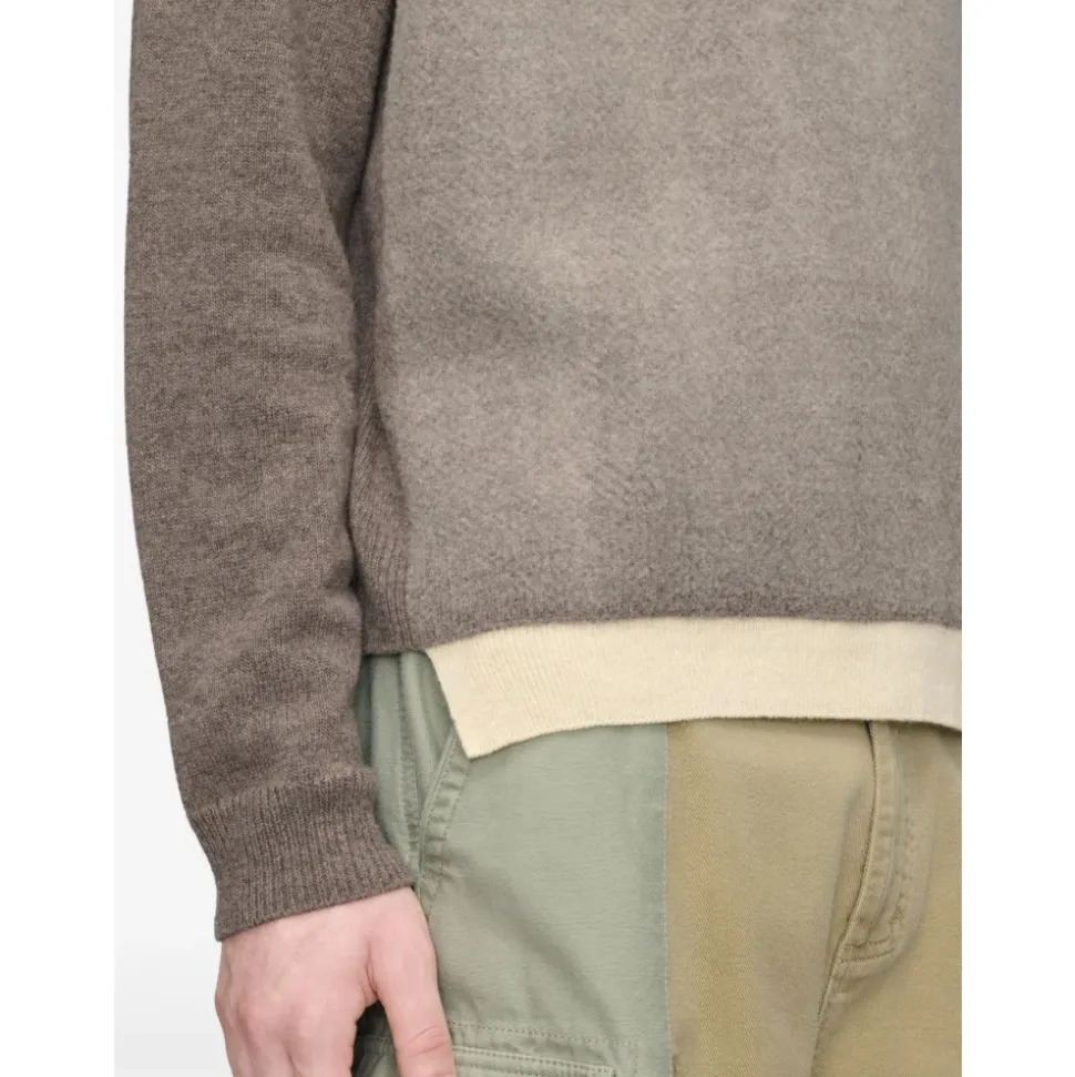 V-neck Knitwear