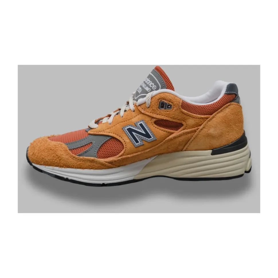 991v2 Sneakers