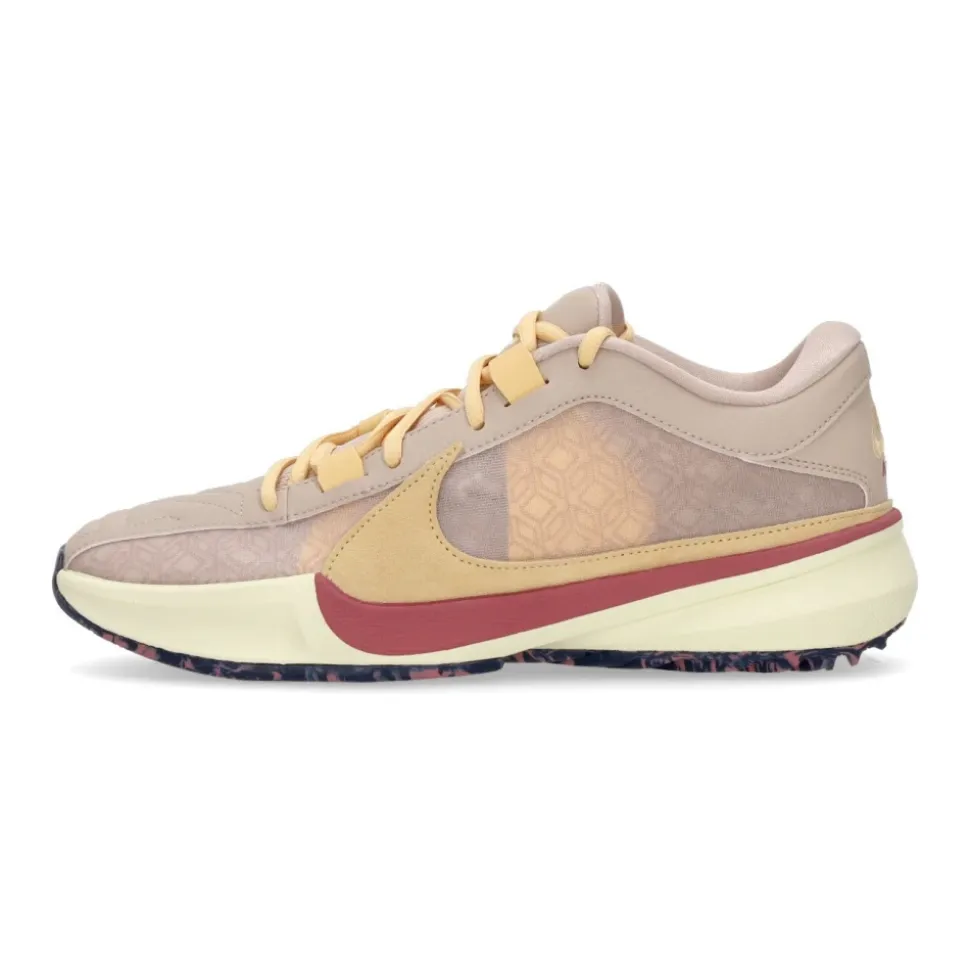 Zoom Freak 5 Basketbalschoen