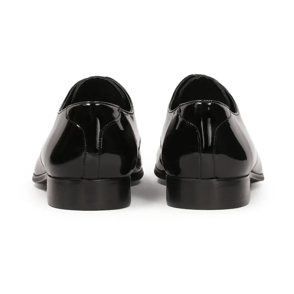 Zwarte formele herenschoenen.Dit product valt klein uit.