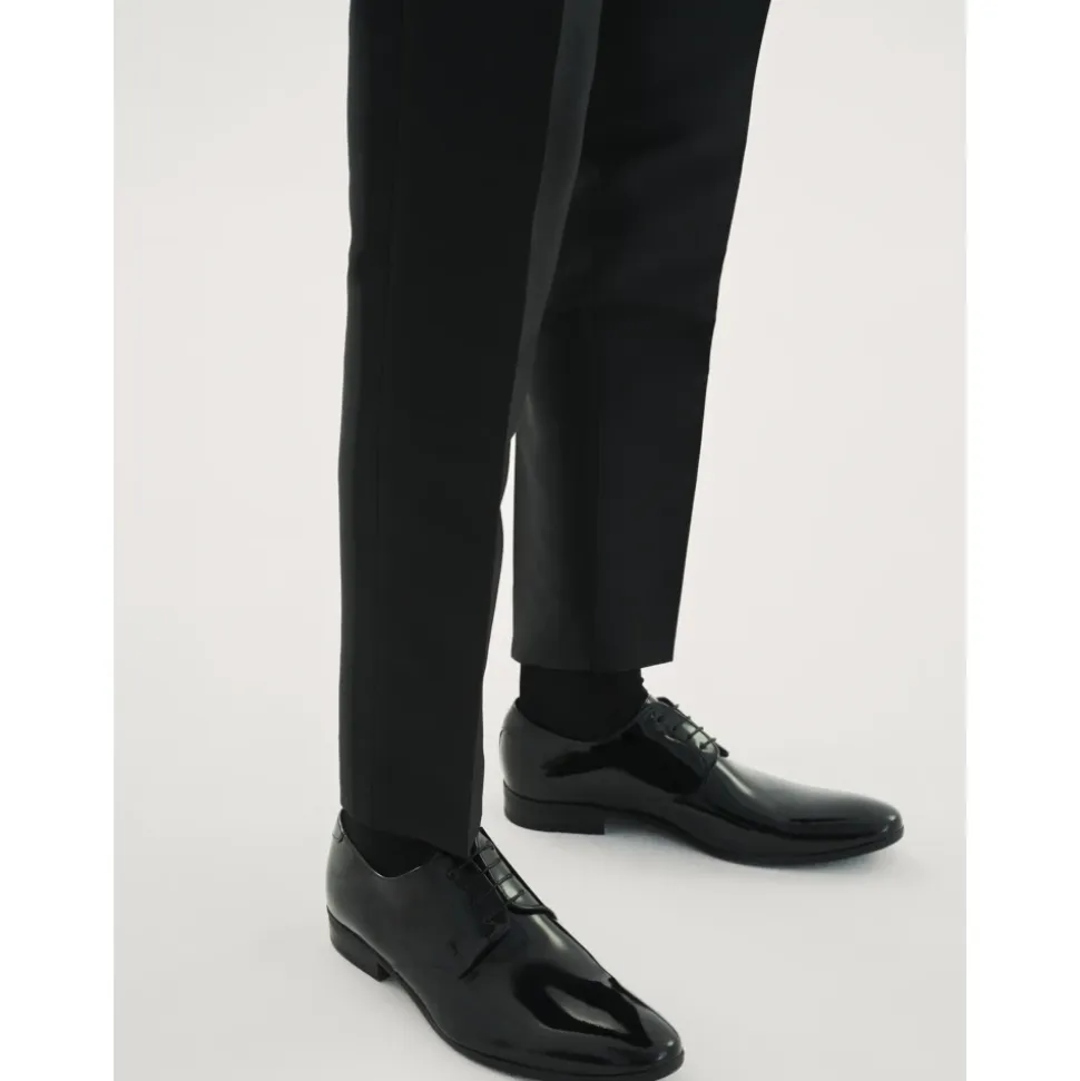 Zwarte formele herenschoenen.Dit product valt klein uit.