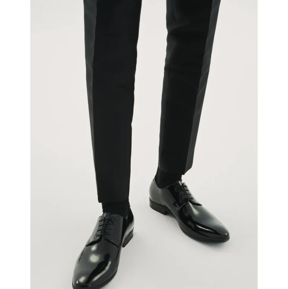 Zwarte formele herenschoenen.Dit product valt klein uit.