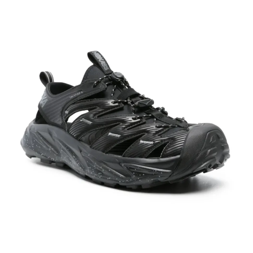 Zwarte lichtgewicht sneakers met uitsnijddesign