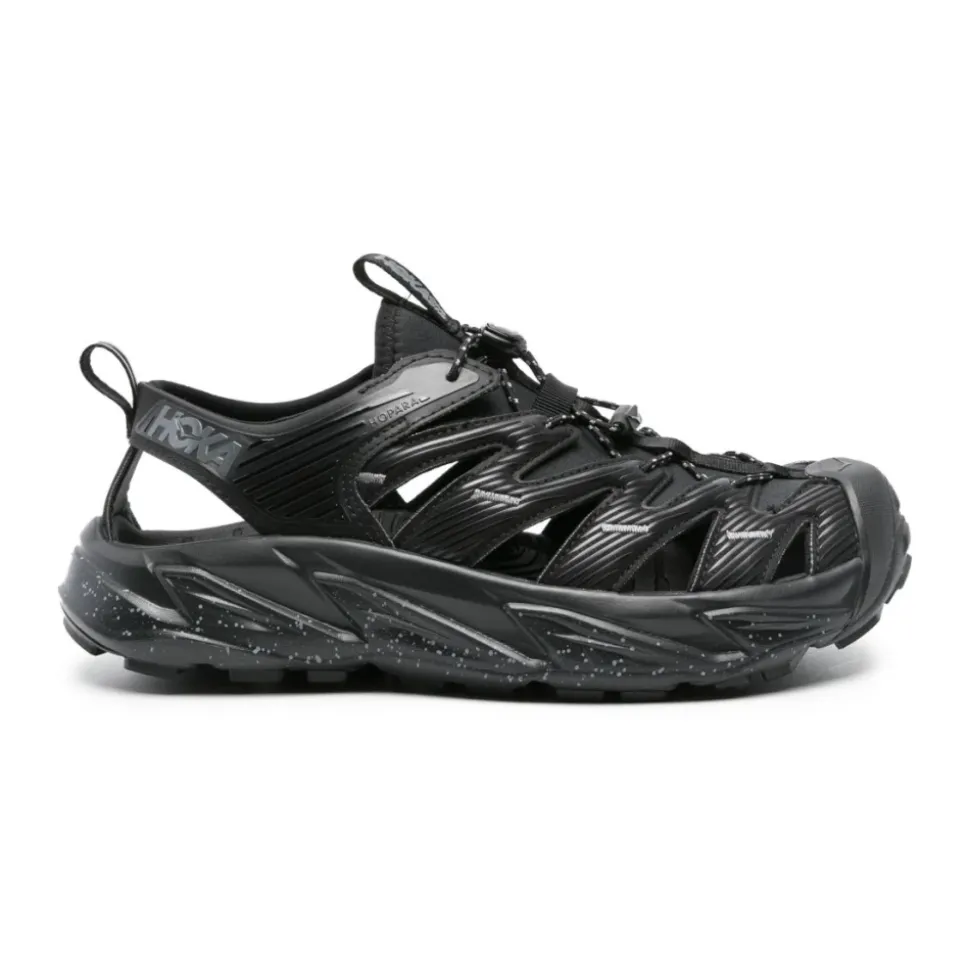Zwarte lichtgewicht sneakers met uitsnijddesign